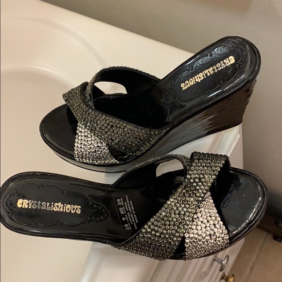 CRYSTALISHIOUS SWAROVSKI WINGS WEDGES - Picture 1 of 8